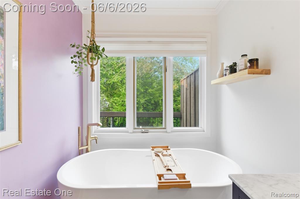 23910 Trailwood Court, 82, Bingham Farms, MI 48025 — Photo 30