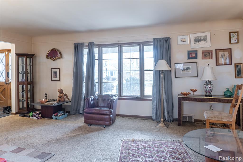8362 Sunburst, Center Line, MI 48015 — Photo 7