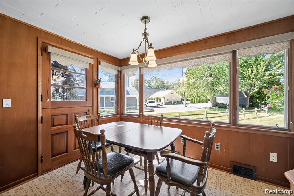 29863 East River Road, Grosse Ile, MI 48138 — Photo 16