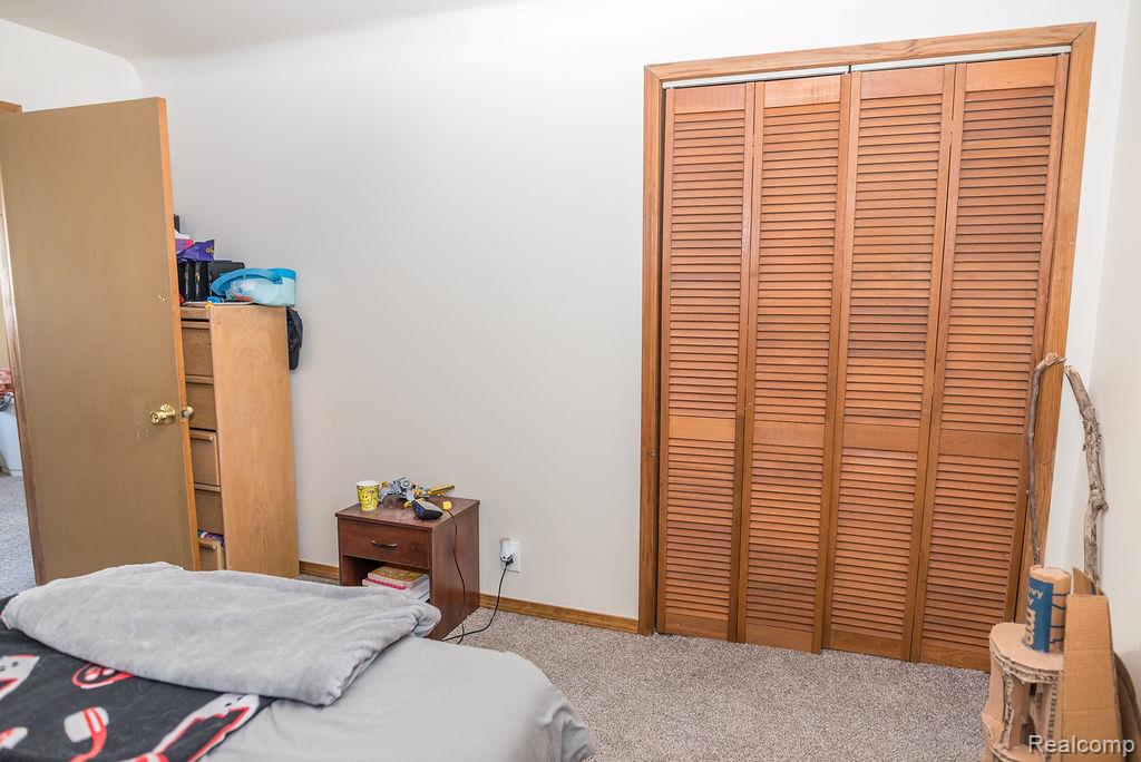 923 Stone Street, Port Huron, MI 48060 — Photo 32