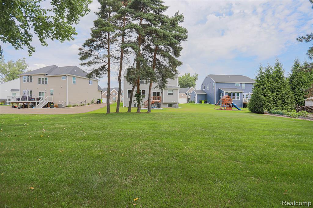 20776 Wexford Drive, Macomb, MI 48044 — Photo 12