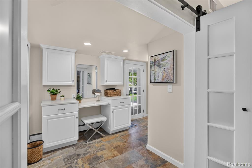 75 W Burdick Street, Oxford, MI 48371 — Photo 16