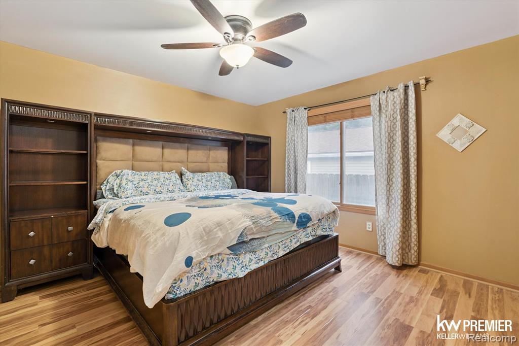 6421 Prairie Lawn Drive, Waterford, MI 48329 — Photo 16
