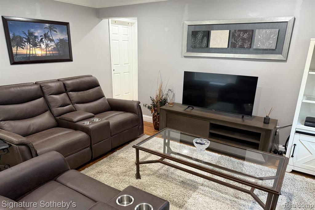 6150 N University Place, Detroit, MI 48224 — Photo 5