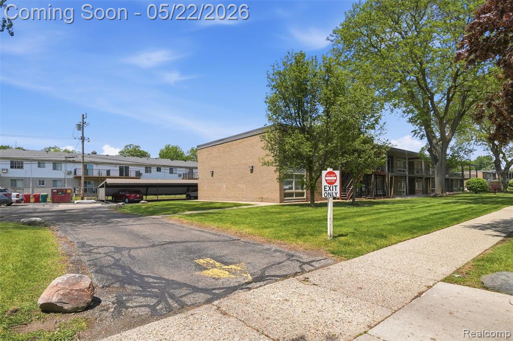 15055 Hubbard Street, 35, Livonia, MI 48154 — Photo 36