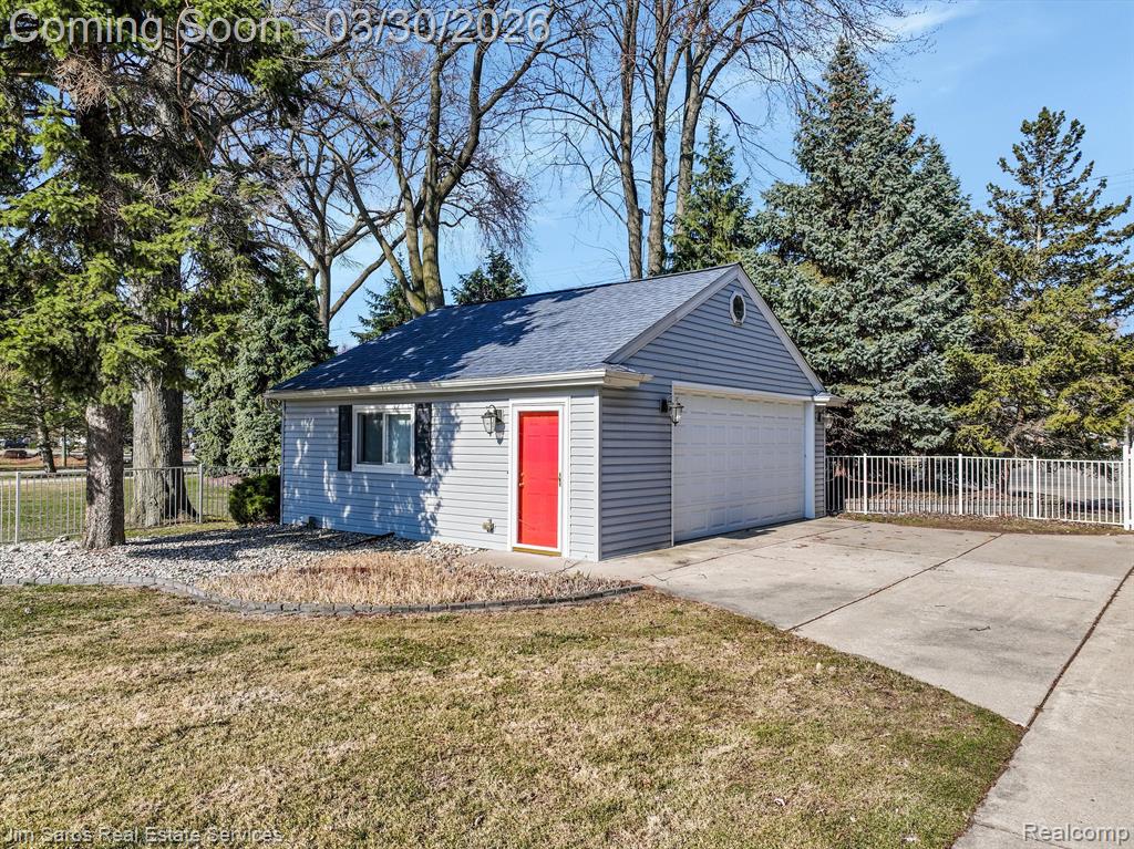 32830 JEFFERSON Avenue, Saint Clair Shores, MI 48082 — Photo 34