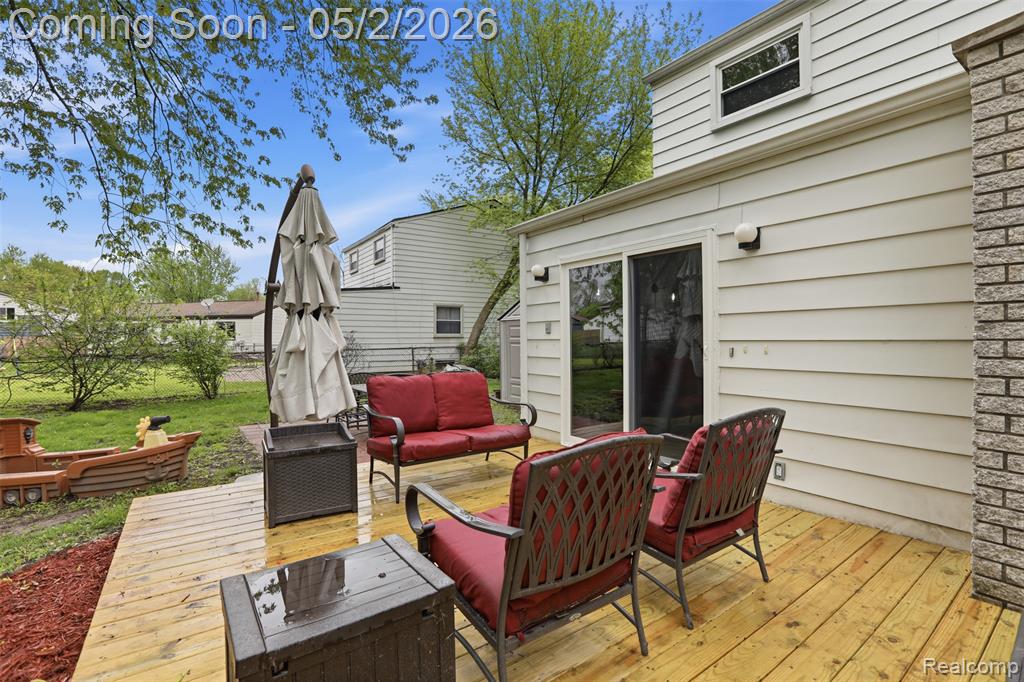 578 Worchester Street, Westland, MI 48186 — Photo 13