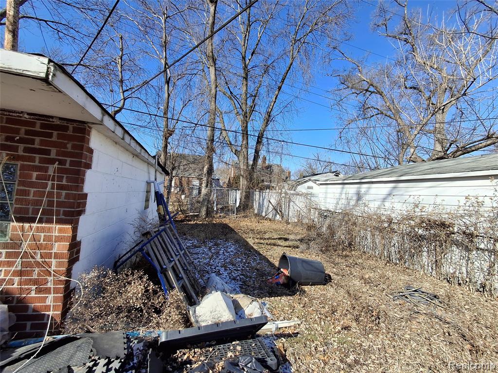 8575 Sussex Street, Detroit, MI 48228 — Photo 3
