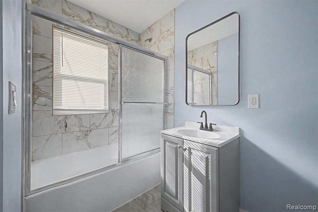 5060 S Clarendon Street, Detroit, MI 48204 — Photo 15