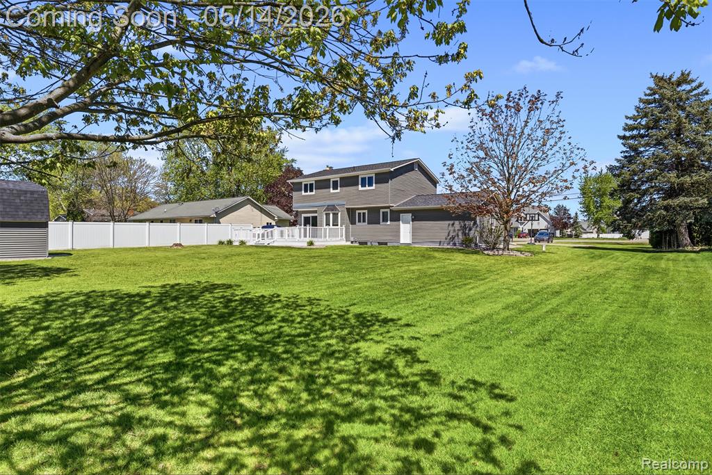 9338 E Lippincott Boulevard, Davison, MI 48423 — Photo 36