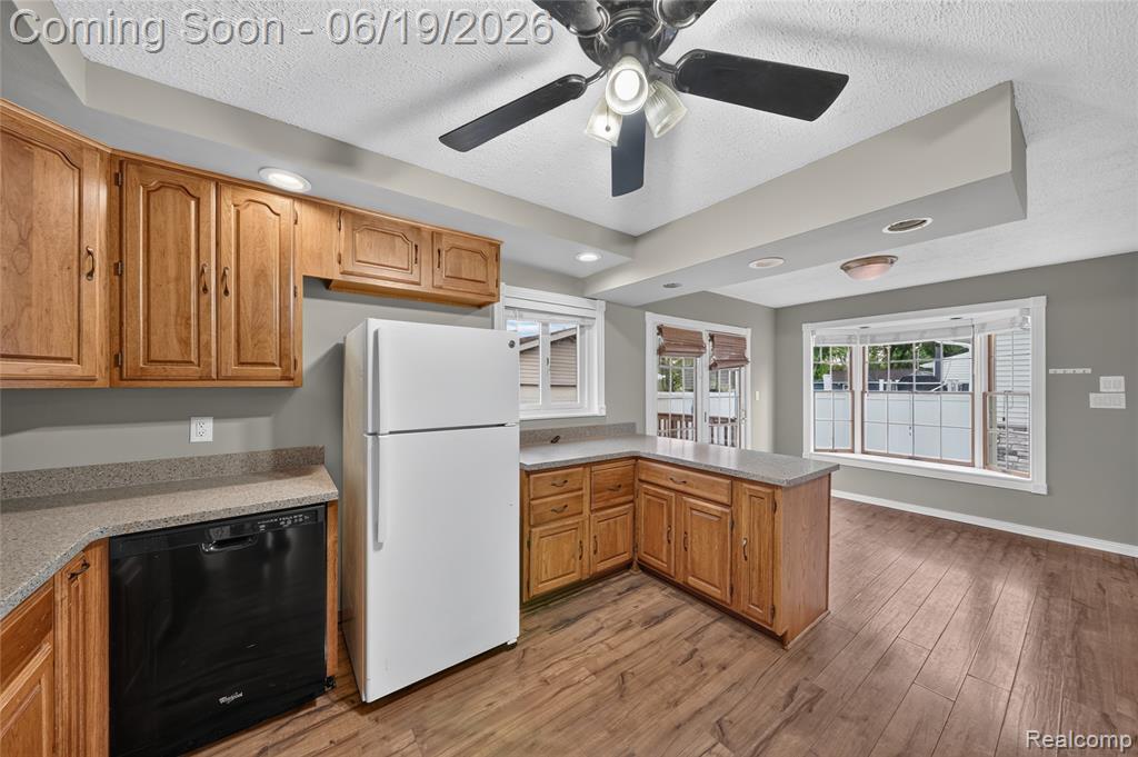 778 Manzano Drive, Wolverine Lake, MI 48390 — Photo 14