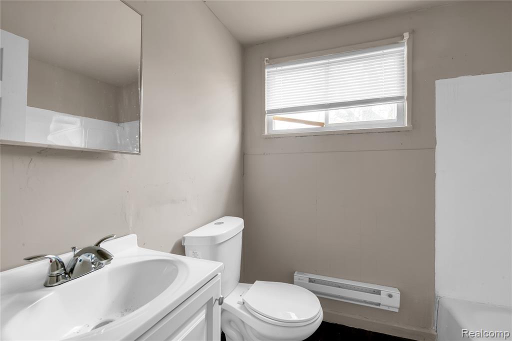 4234 W Davison, Detroit, MI 48238 — Photo 10