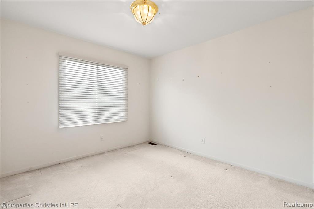 47274 Hunters Park Drive, Plymouth, MI 48170 — Photo 40