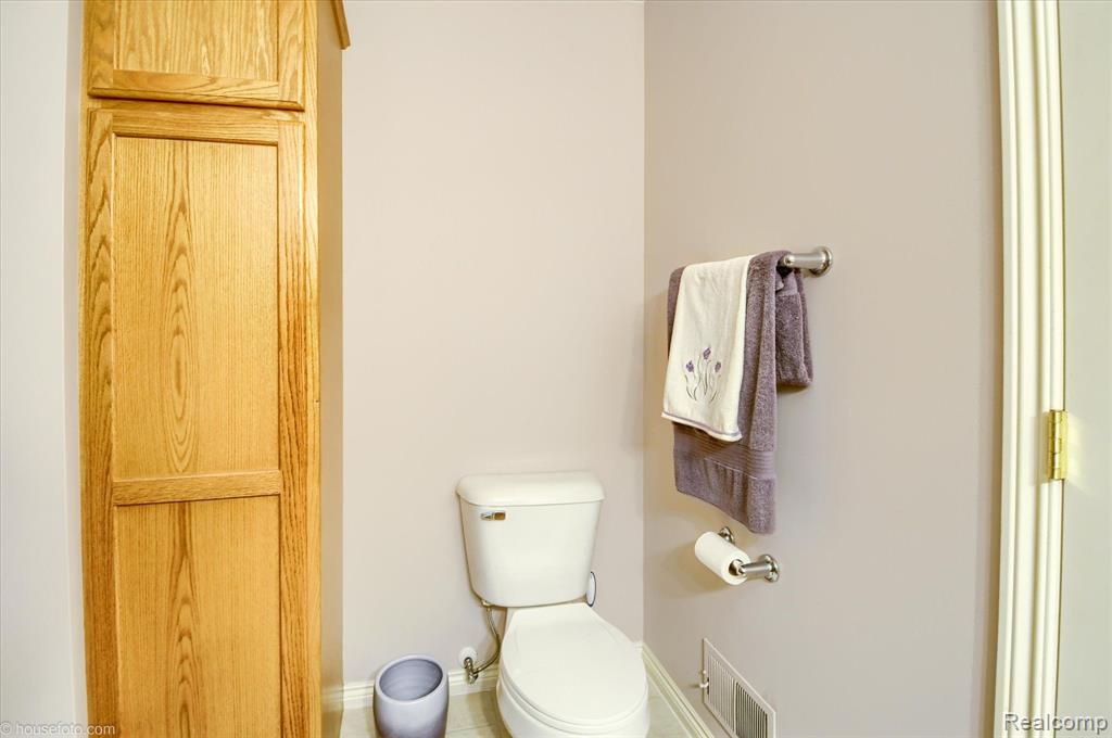17430 N LUCILLE Circle, New Boston, MI 48164 — Photo 29