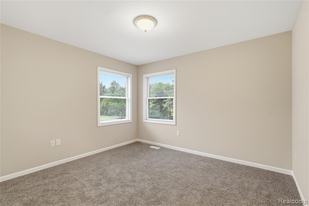 8091 Prestonwood Court, Flushing, MI 48433 — Photo 27