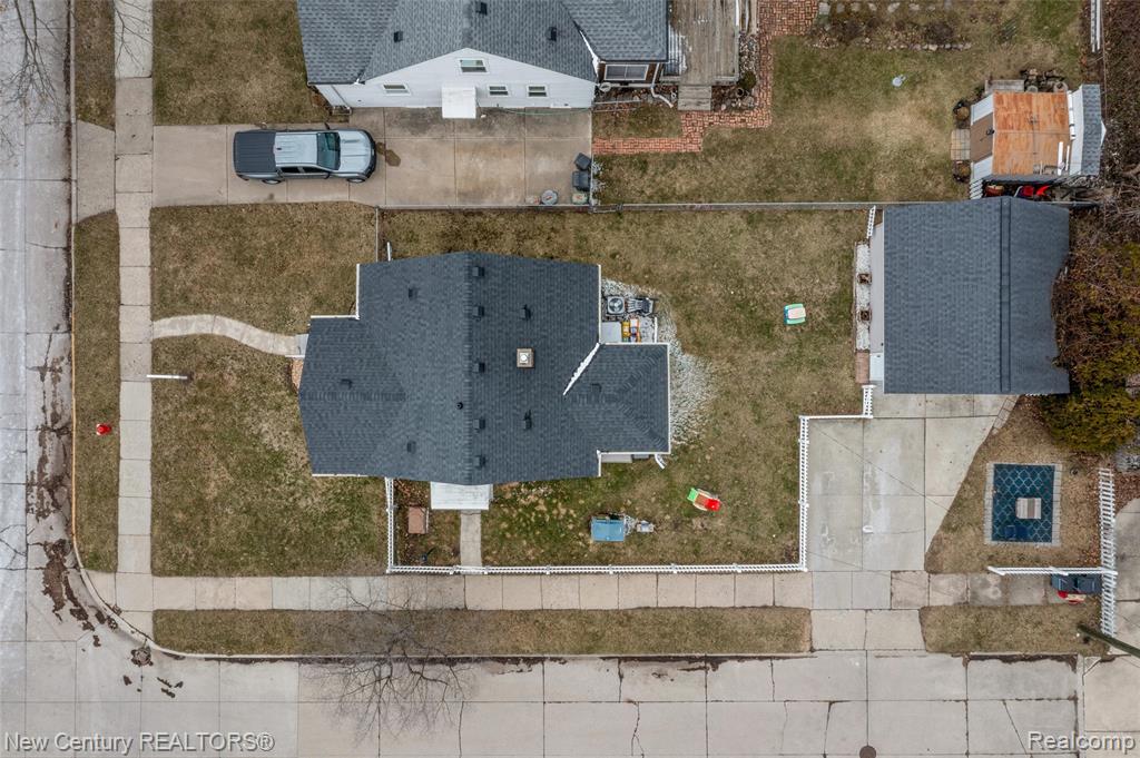 609 E Baker Avenue, Clawson, MI — Photo 33