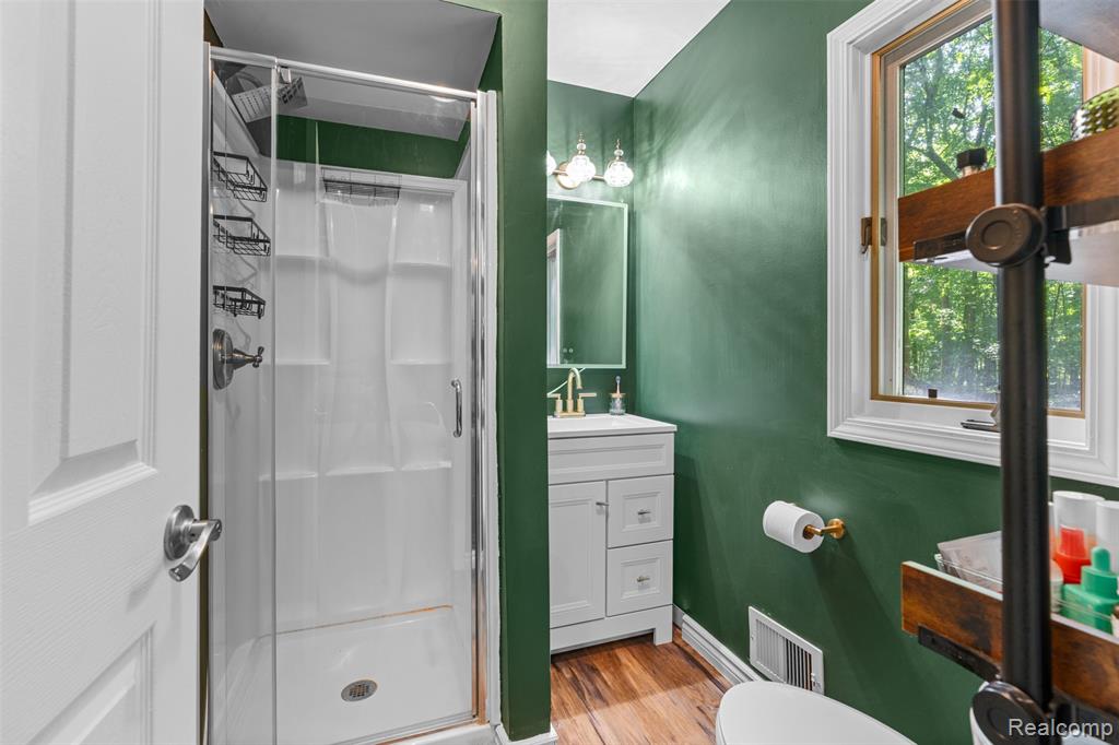 4365 Rose Court, Lake Orion, MI 48362 — Photo 14