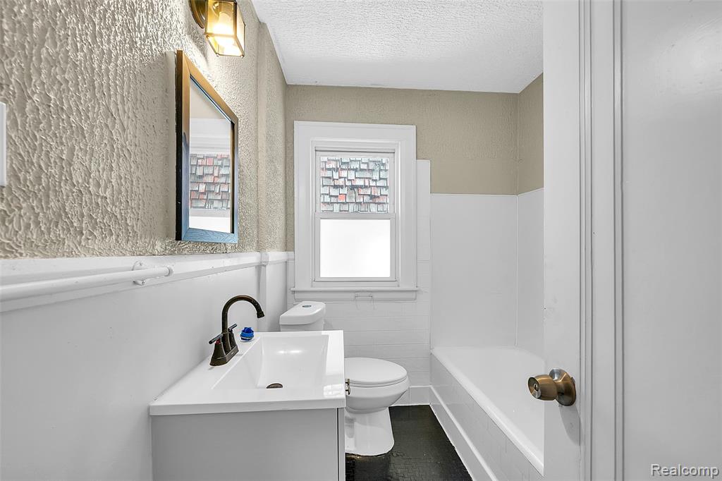13600 Santa Rosa Drive, Detroit, MI 48238 — Photo 22