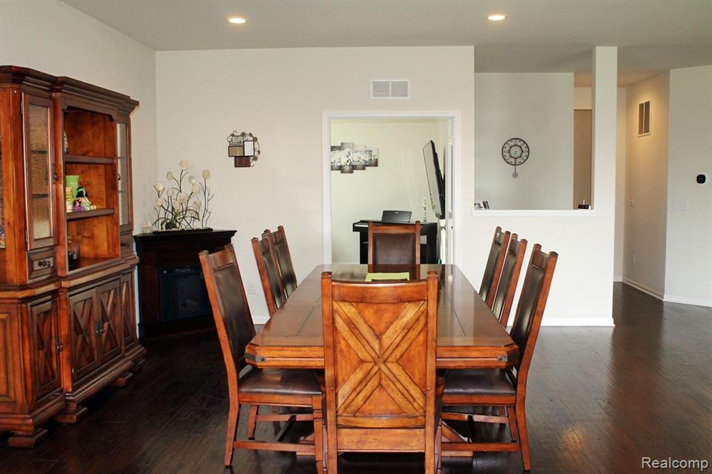860 Backshore Drive, Canton, MI 48187 — Photo 21