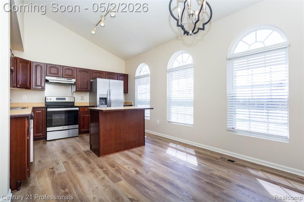 955 Sandalwood Drive, Troy, MI 48085 — Photo 12