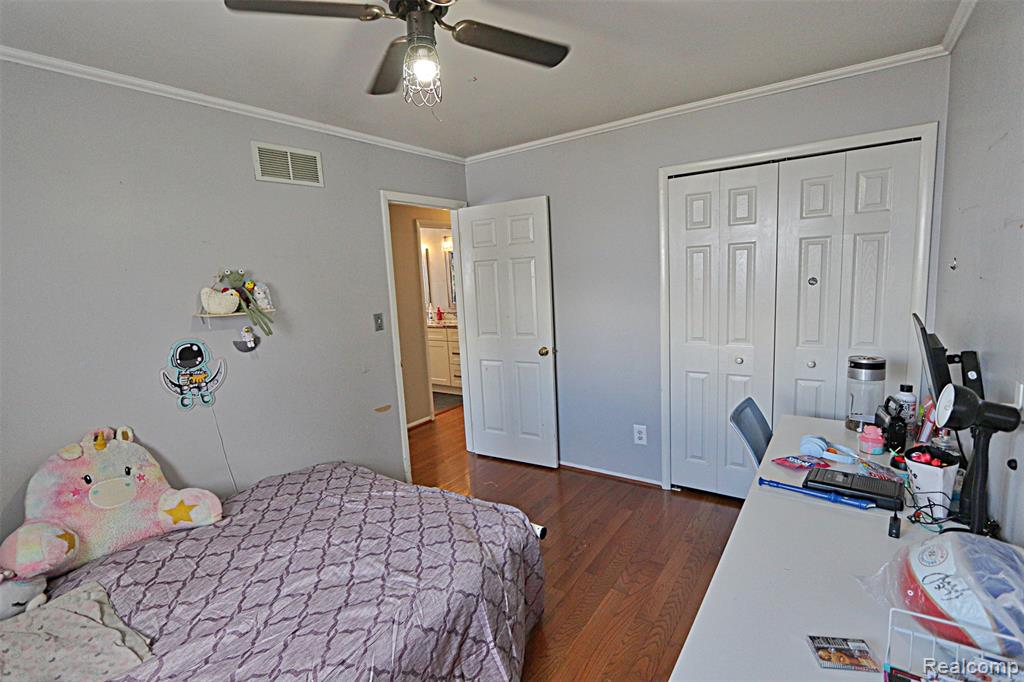 412 Cambridge Avenue, South Lyon, MI 48178 — Photo 20