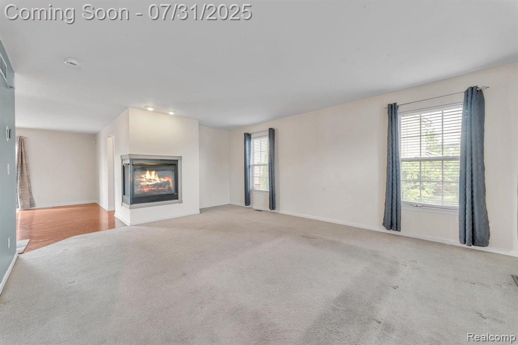 8271 S Warwick Court, Ypsilanti, MI 48198 — Photo 8