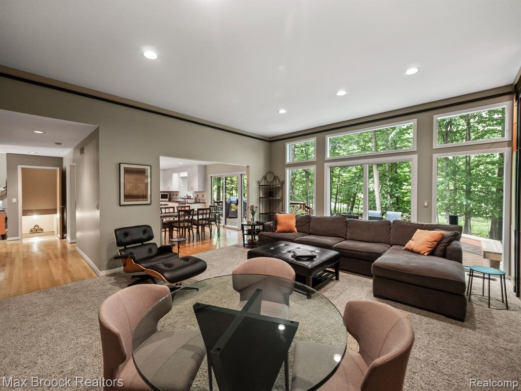 6224 Bromley Court, West Bloomfield, MI — Photo 23