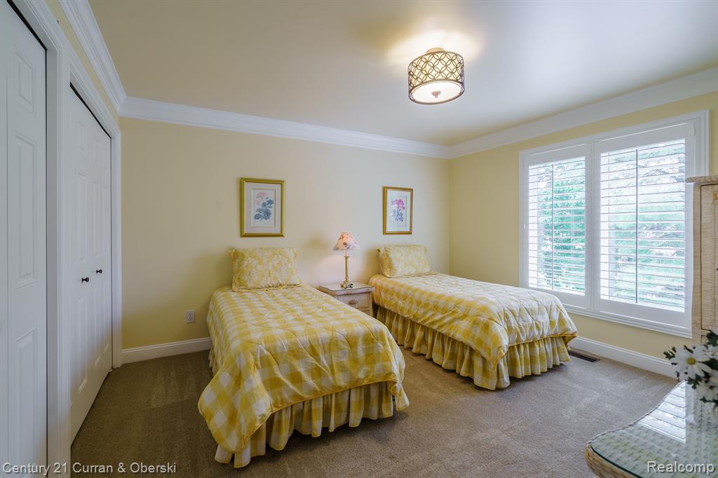 439 COVINGTON Court, Northville, MI 48168 — Photo 42