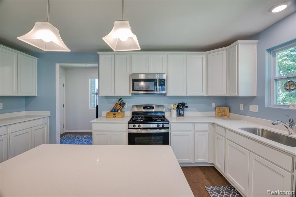 14212 Laurelwood Drive, Van Buren, MI 48111 — Photo 21