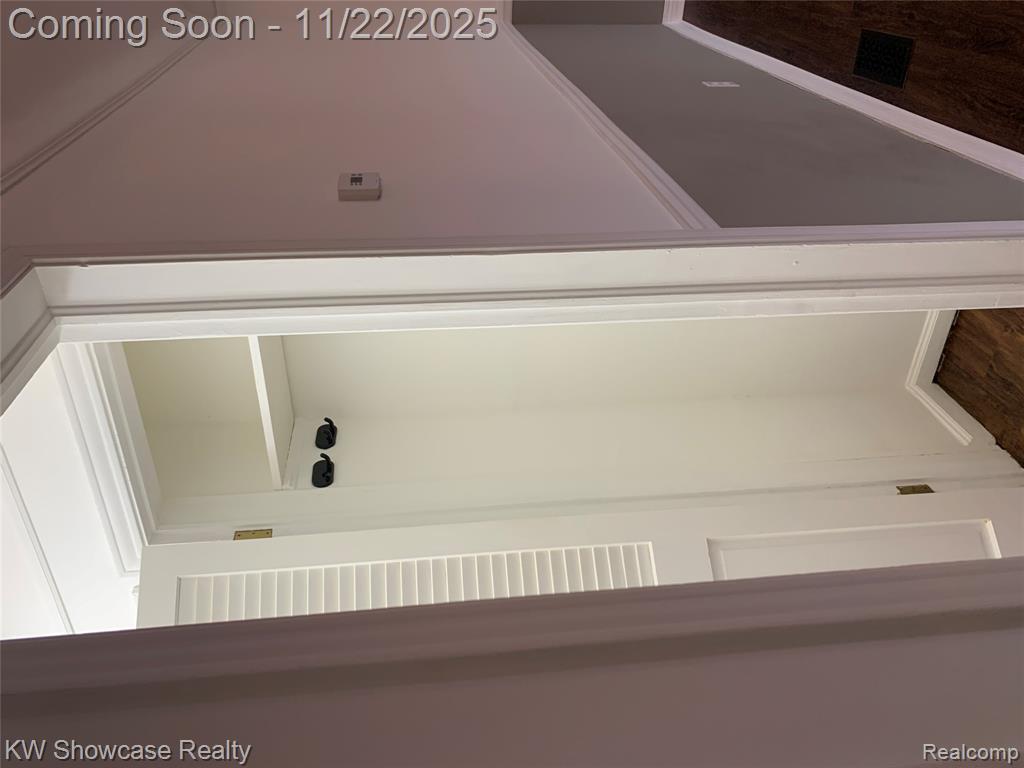 462 Algene Street, Lake Orion, MI 48362 — Photo 26