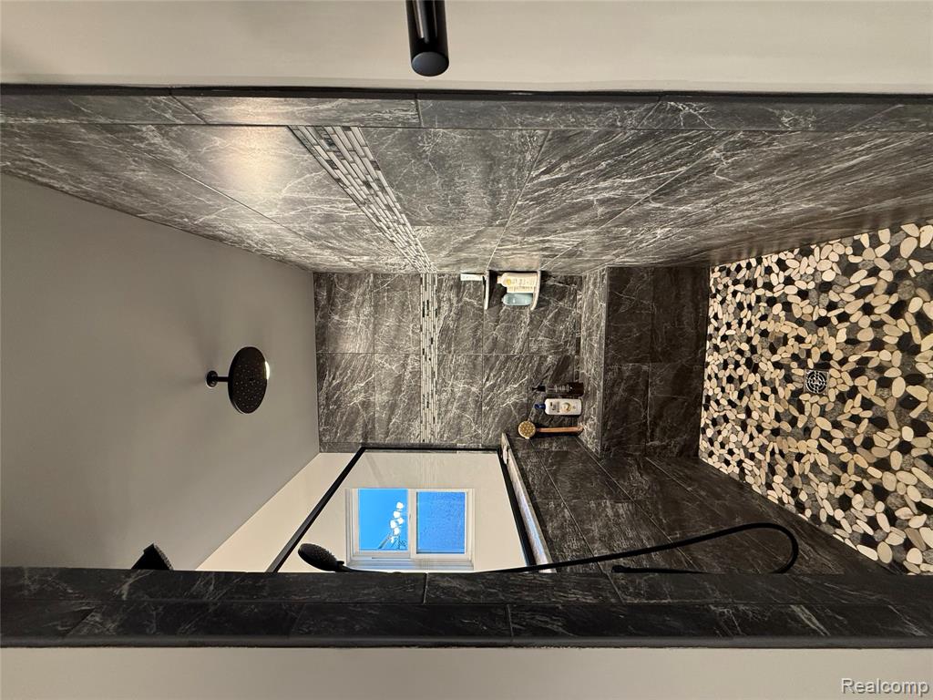 4811 Broomfield Way, Lake Orion, MI — Photo 43