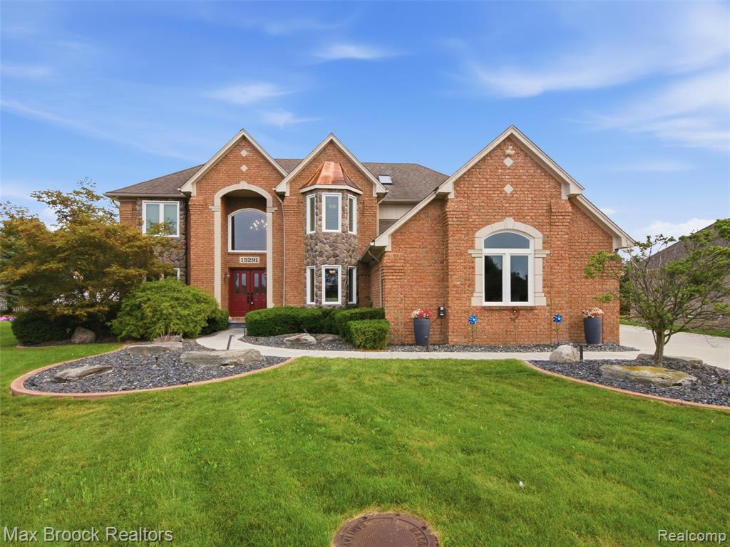 15291 Dorothy Drive, Macomb, MI 48042