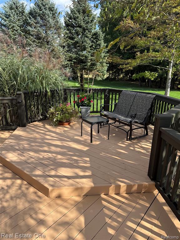 5045 Ashford Road, Clarkston, MI 48348 — Photo 31