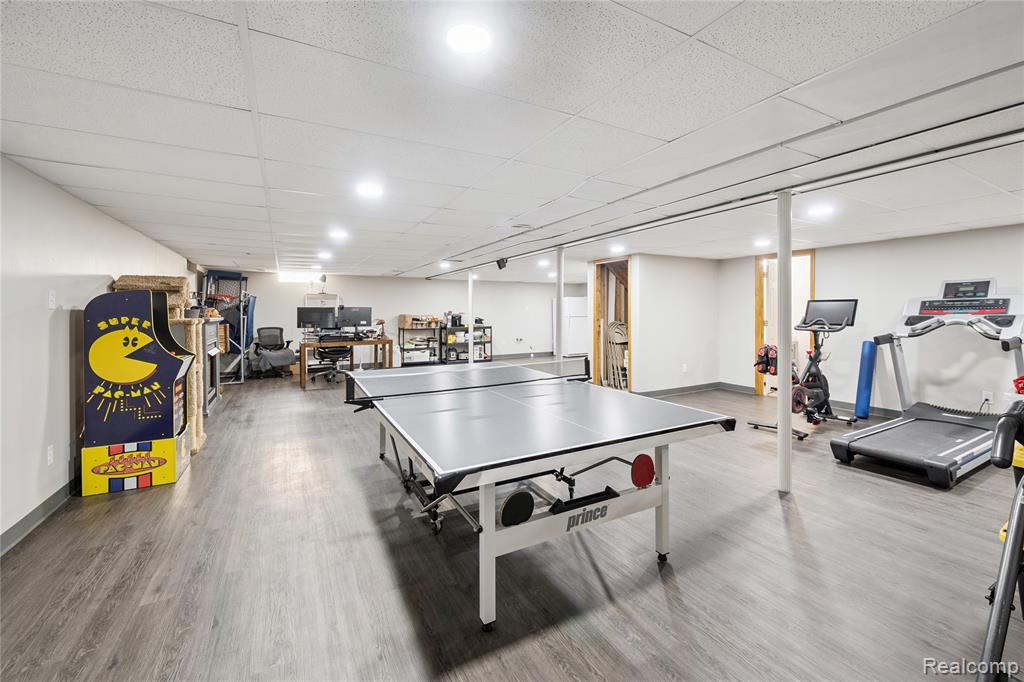 493 Cloverview Lane, Howell, MI 48843 — Photo 37