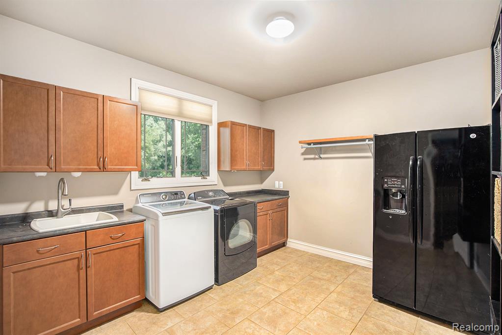 8670 Country Manor Drive, Bruce, MI 48065 — Photo 28