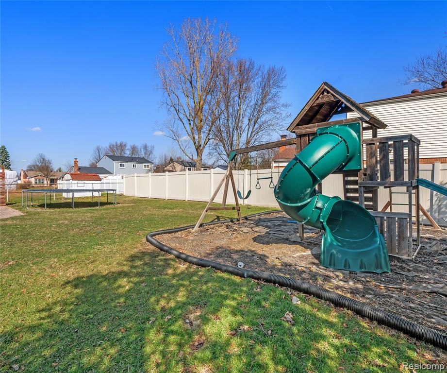 923 Kings Way, Canton, MI 48188 — Photo 52