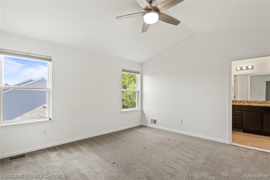 451 Goodrich, Wixom, MI — Photo 20