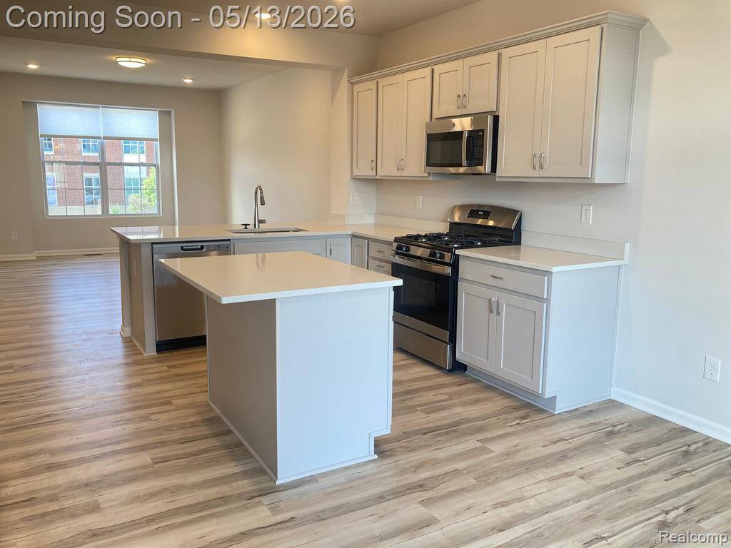 49687 CHERRY HILL Road, Canton, MI 48188 — Photo 6