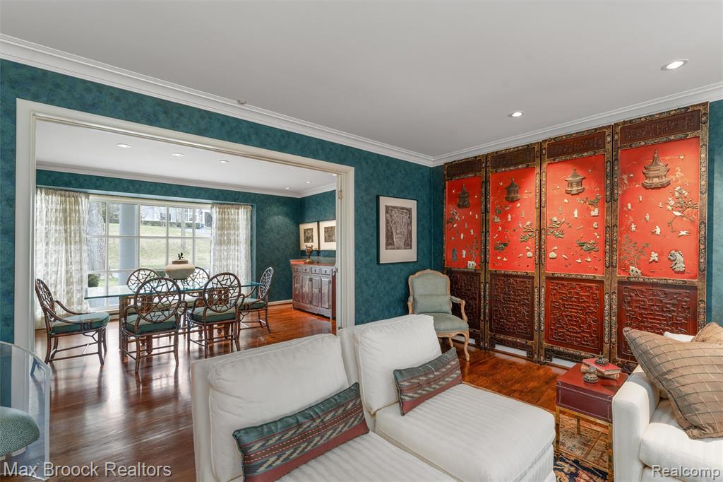 919 W Glengarry Circle, Bloomfield Hills, MI 48301 — Photo 10
