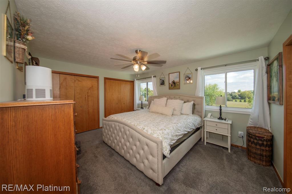 9633 Fairfax Drive W, Pinckney, MI 48169 — Photo 12