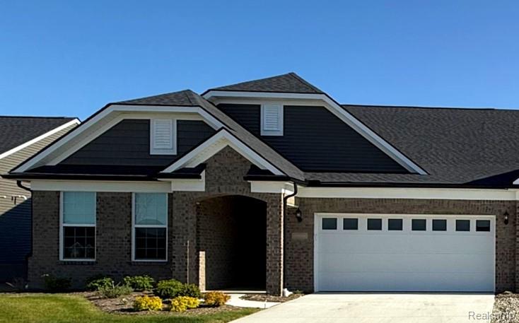 42760 Arbor Drive, Clinton Twp, MI 48038