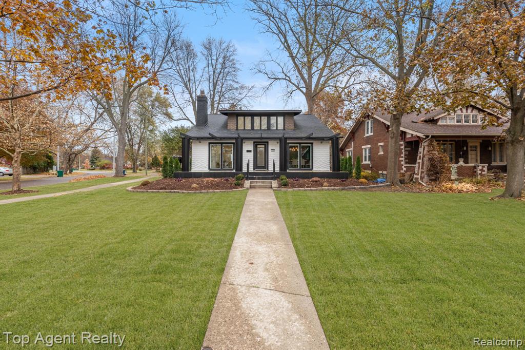 784 Barrington Road, Grosse Pointe Park, MI 48230 — Photo 3