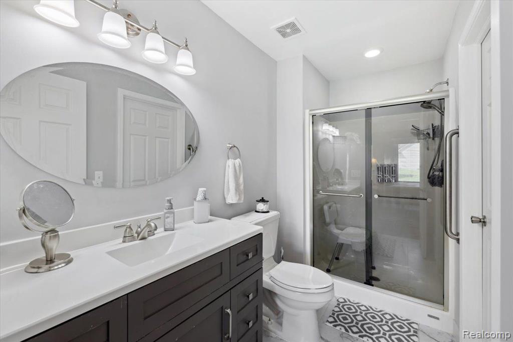 4605 SUMMER RIDGE Drive, Howell, MI 48843 — Photo 10