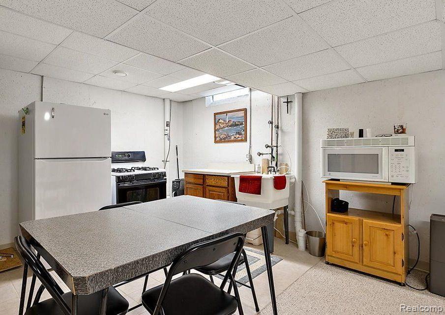 41646 WESTBURY Lane, Clinton Twp, MI 48038 — Photo 21