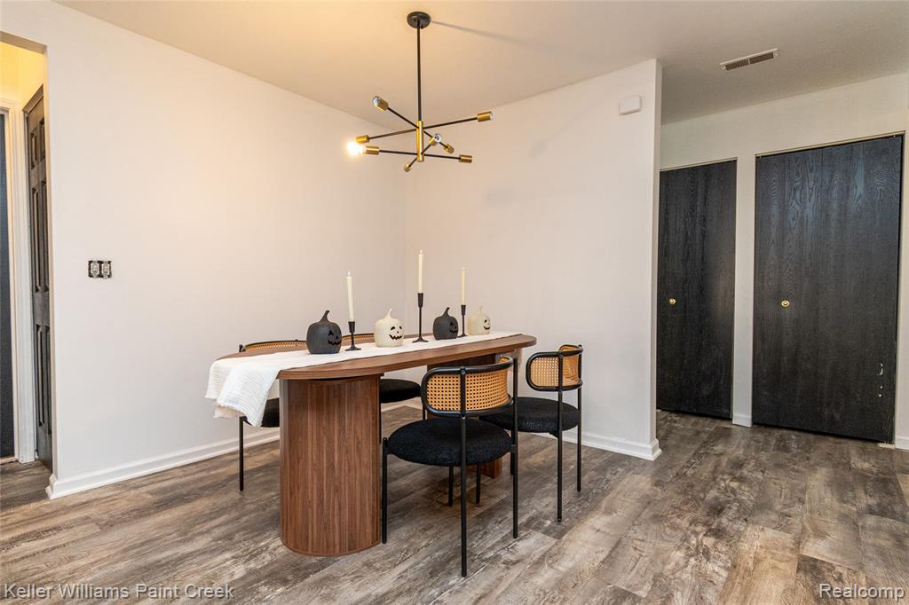 867 Amanda Lane, Pontiac, MI 48340 — Photo 5