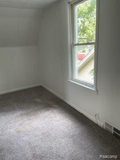 70 E Columbia, Pontiac, MI 48340 — Photo 5
