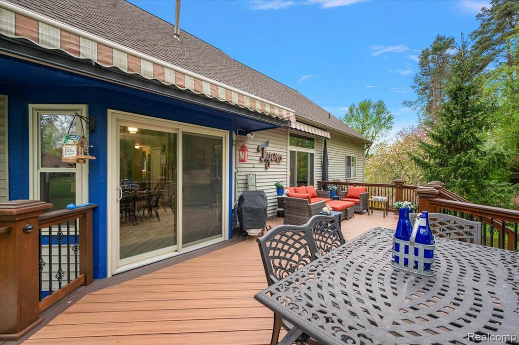 607 Salus Drive, Waterford, MI 48327 — Photo 37