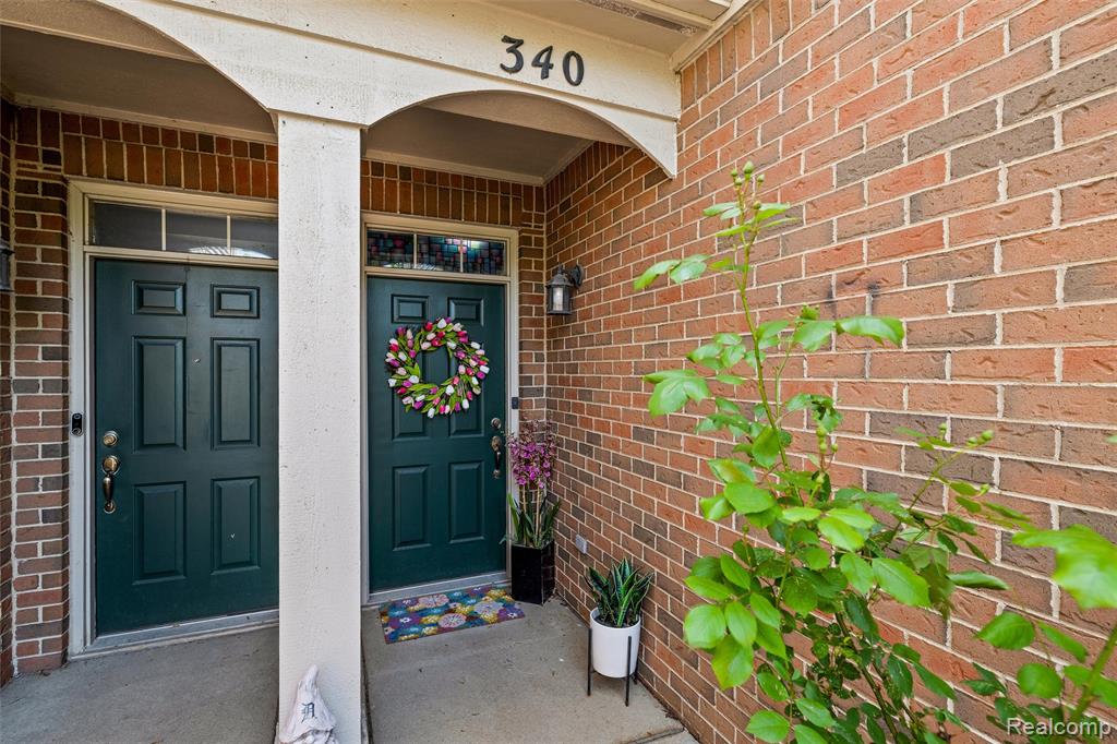 340 N Wixom Road, Wixom, MI 48393 — Photo 3