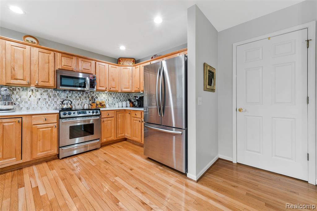 599 Nakomis Trail, Lake Orion, MI 48362 — Photo 30