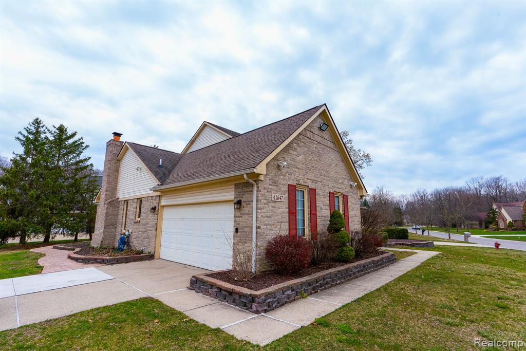41647 SINGH Drive, Canton, MI 48188 — Photo 7